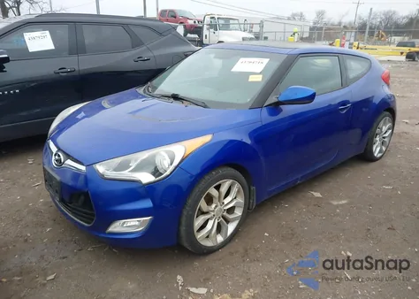 2013 Hyundai Veloster Base W/Black z USA, uszkodzony, nr VIN KMHTC6AD0DU162293